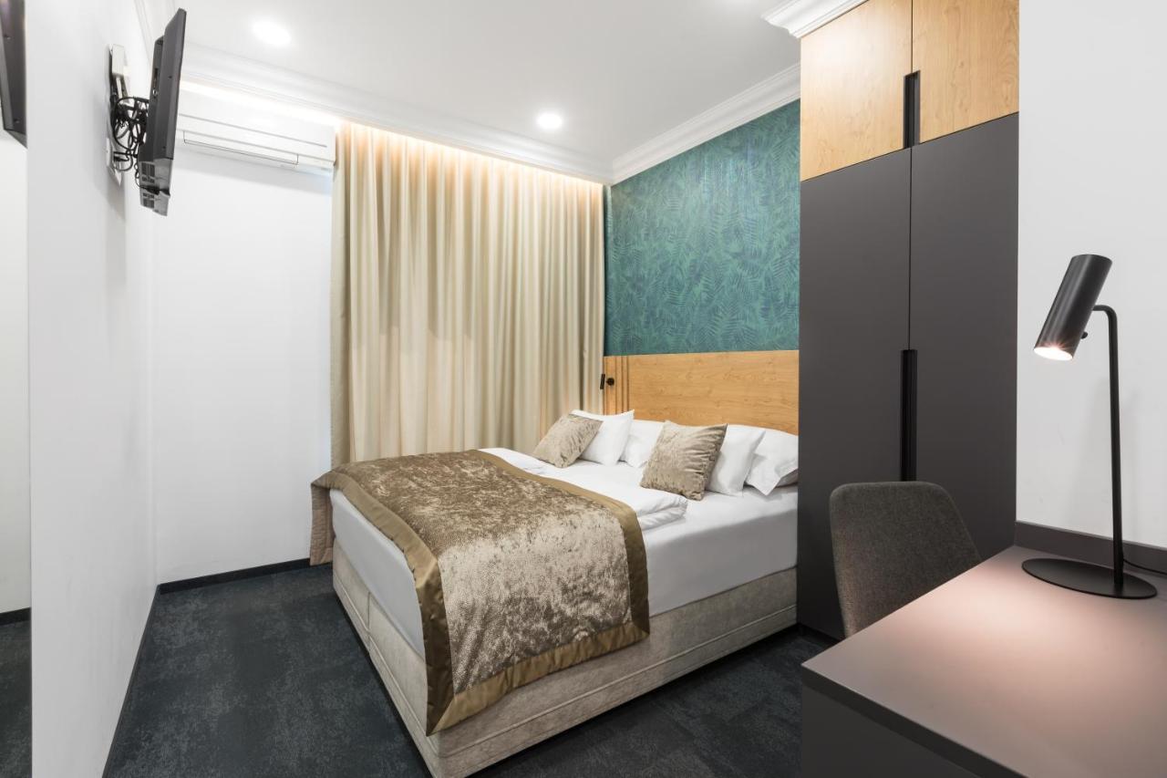 Garni Hotel Cirman Ljubljana Luaran gambar