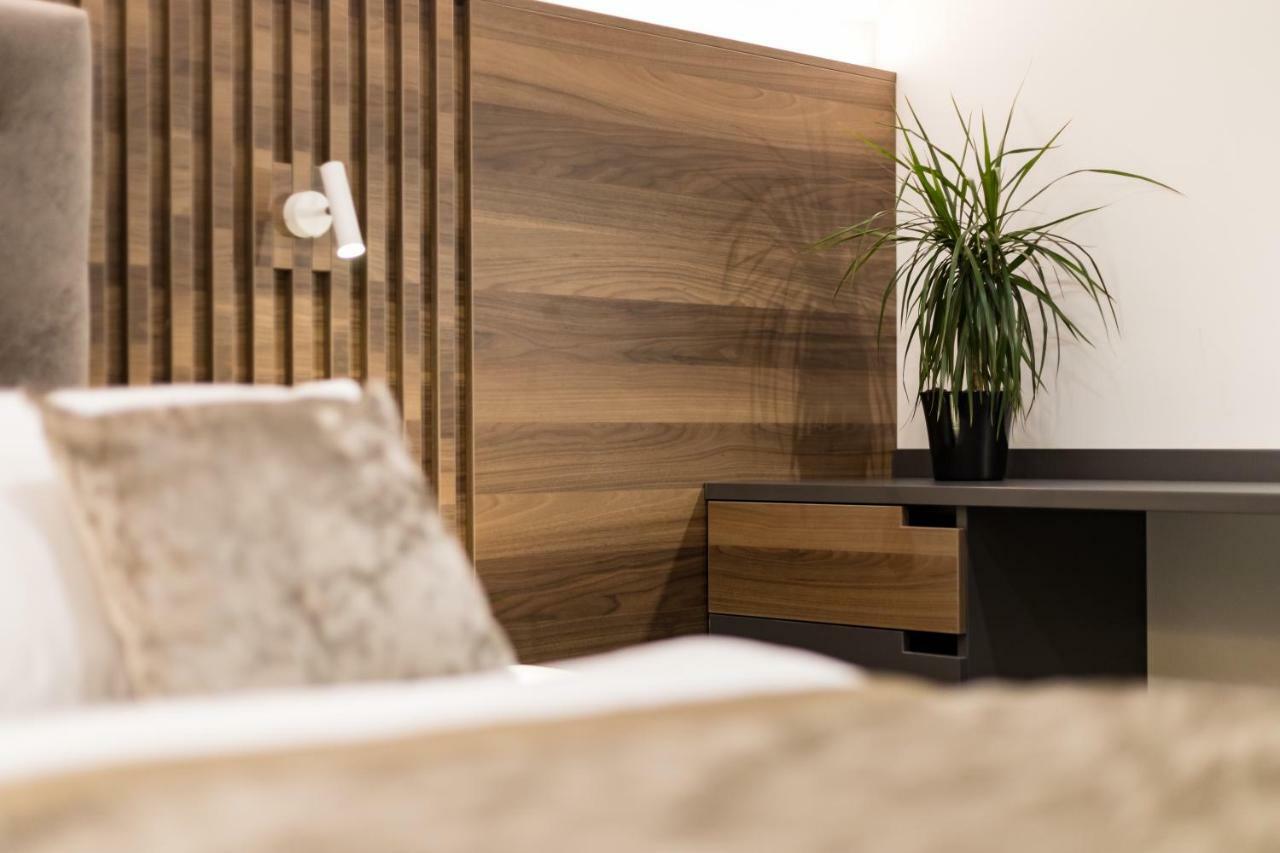 Garni Hotel Cirman Ljubljana Luaran gambar