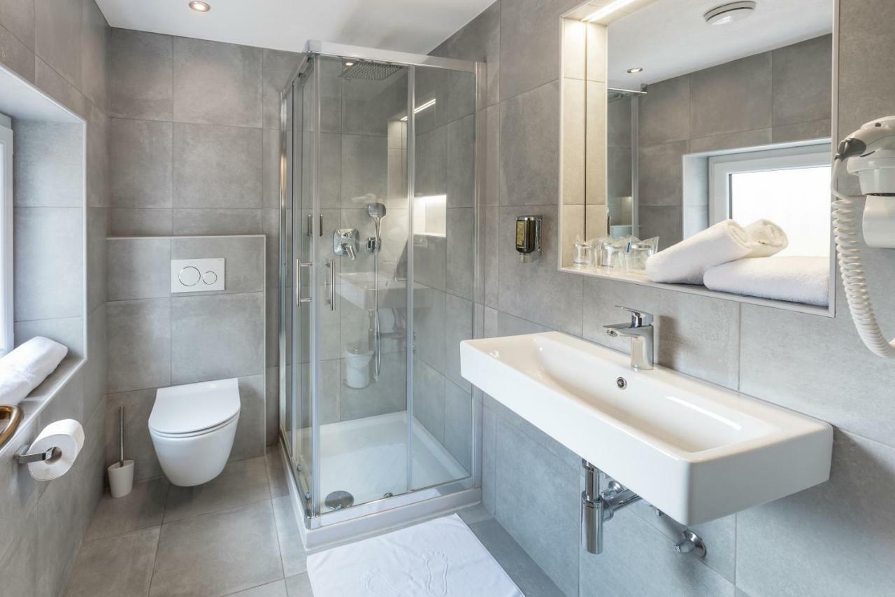 Garni Hotel Cirman Ljubljana Luaran gambar
