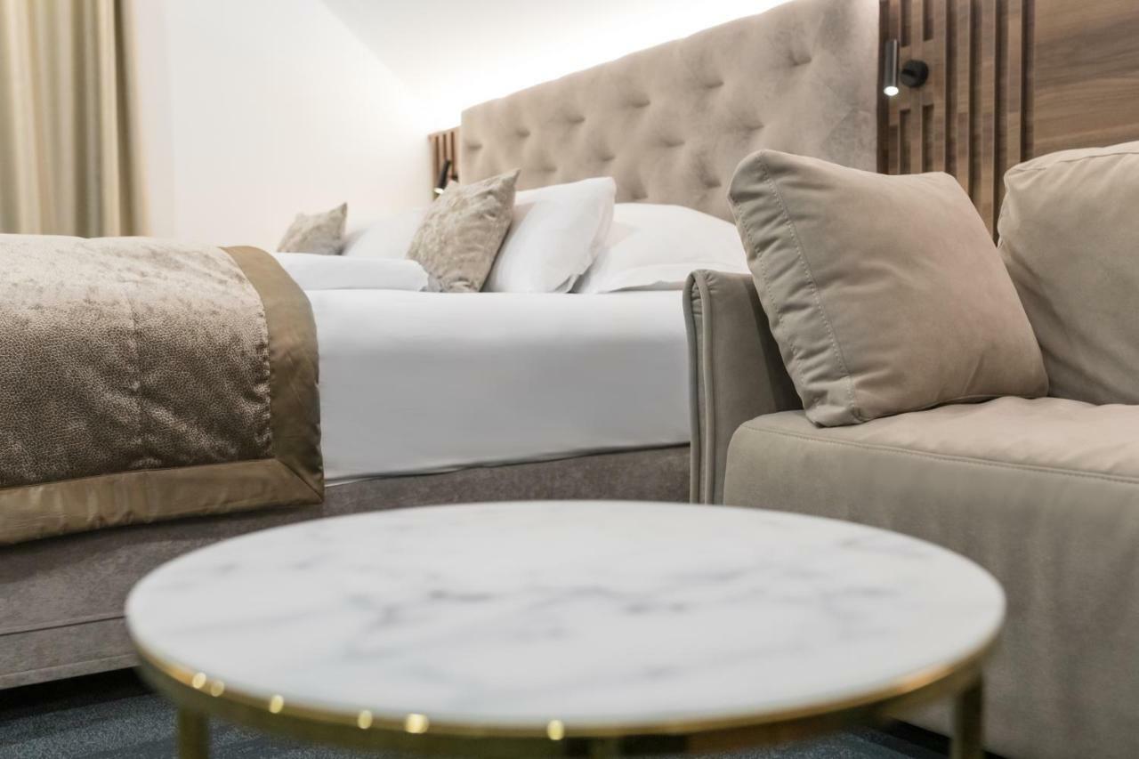 Garni Hotel Cirman Ljubljana Luaran gambar