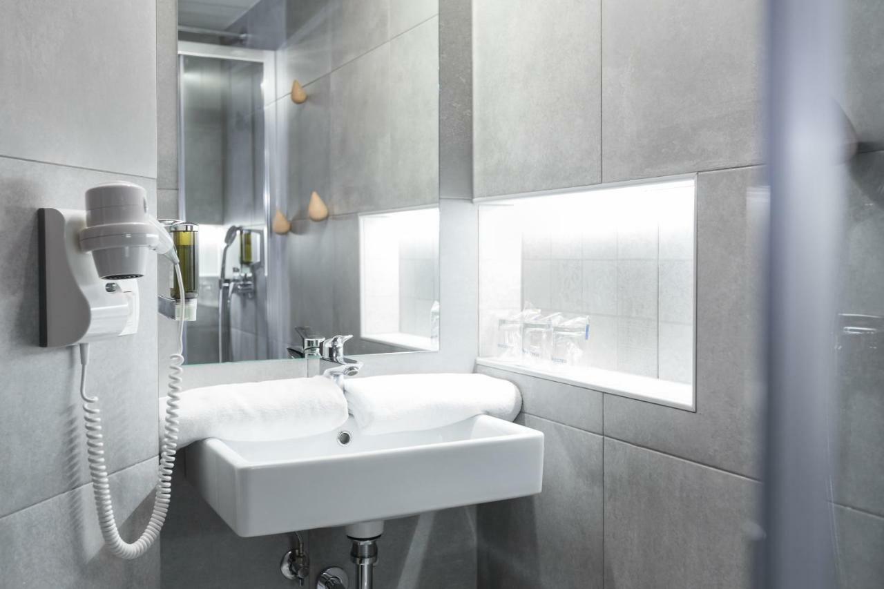 Garni Hotel Cirman Ljubljana Luaran gambar